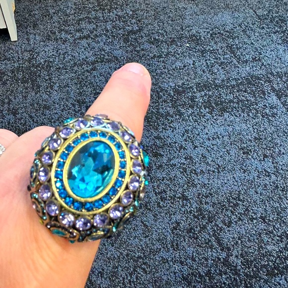 Heidi Daus Worth the Wait Statement Crystal Ring ~ Still in the box! - Picture 6 of 7